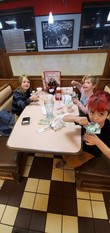 20220402_195525.jpg